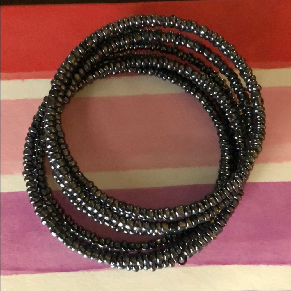 EUC black beaded bracelet.